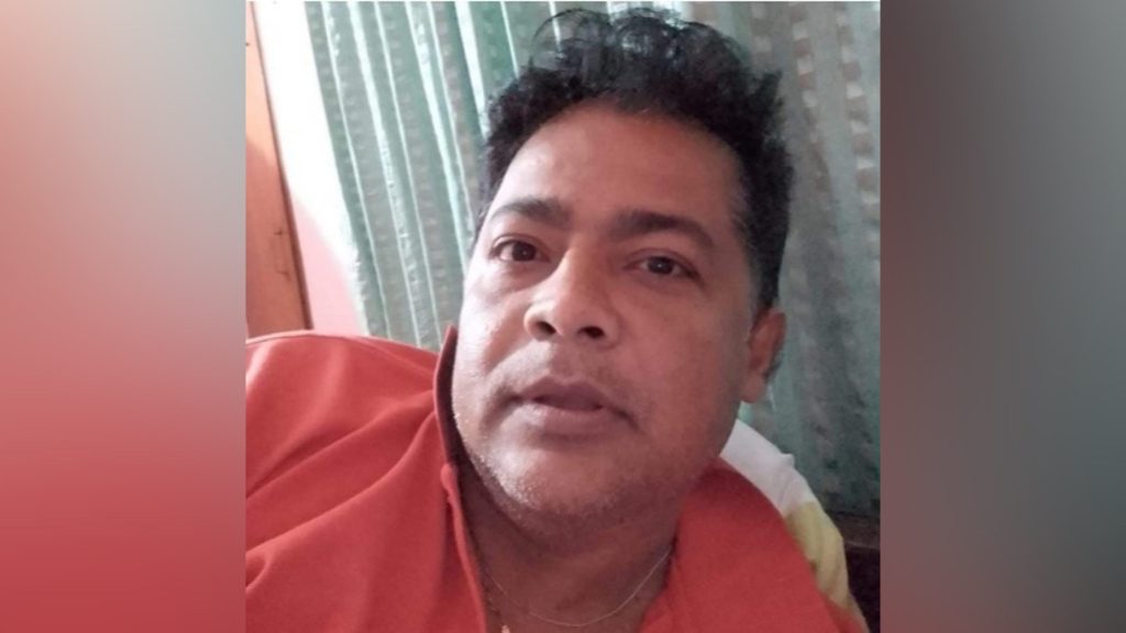 বিতর্কিত যবিপ্রবি শিক্ষক সুজন চৌধুরীর বিরুদ্ধে এবার ধর্ষণ মামলা photo-output