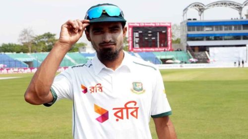 ১০৭তম টেস্ট ক্রিকেটার হিসেবে  তানজিমের অভিষেক