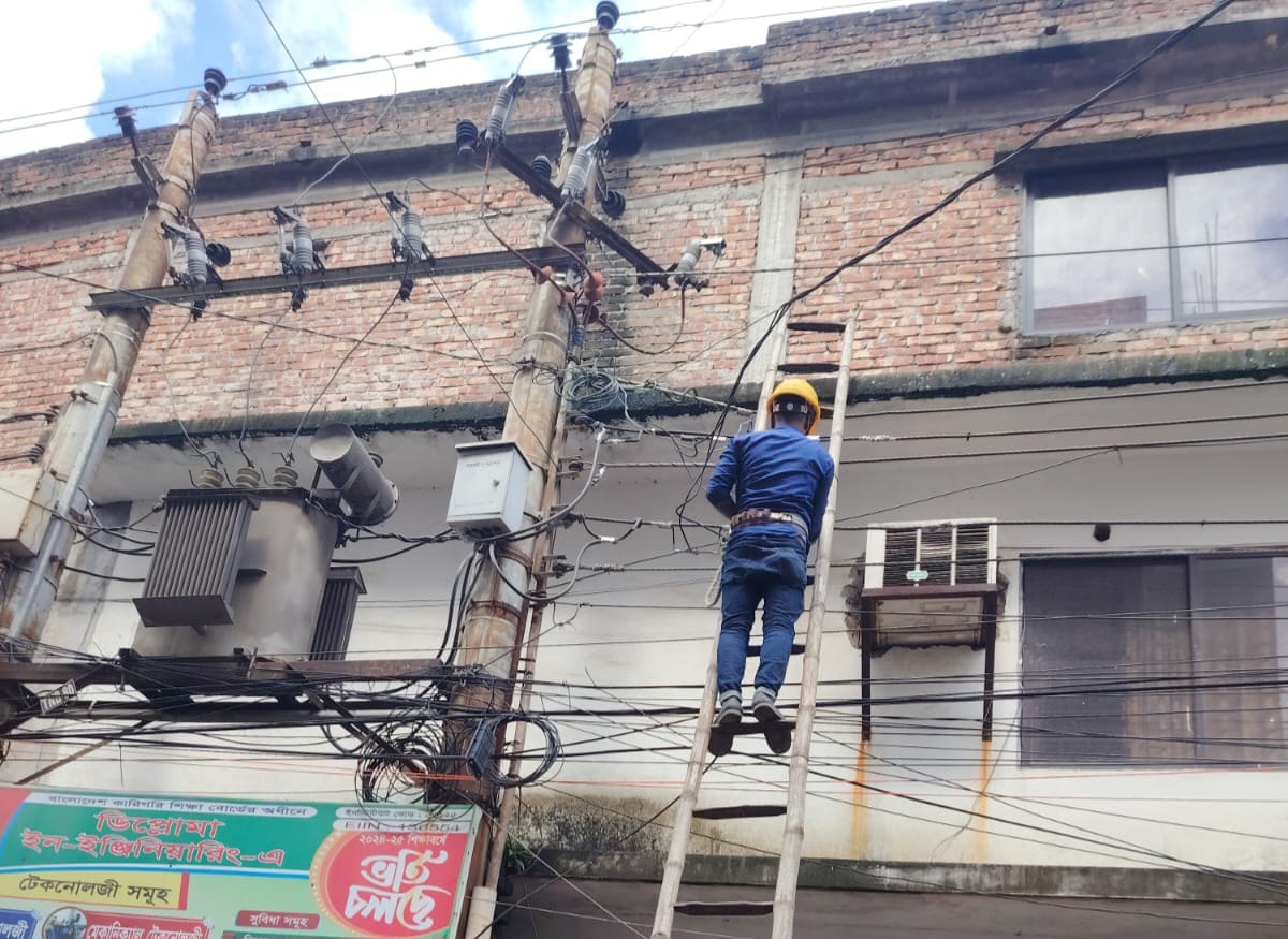 পরিবেশ দূষণের দায়ে গাজীপুরে ৯টি অবৈধ কারখানার বিদ্যুৎ ও গ্যাস সংযোগ বিচ্ছিন্ন