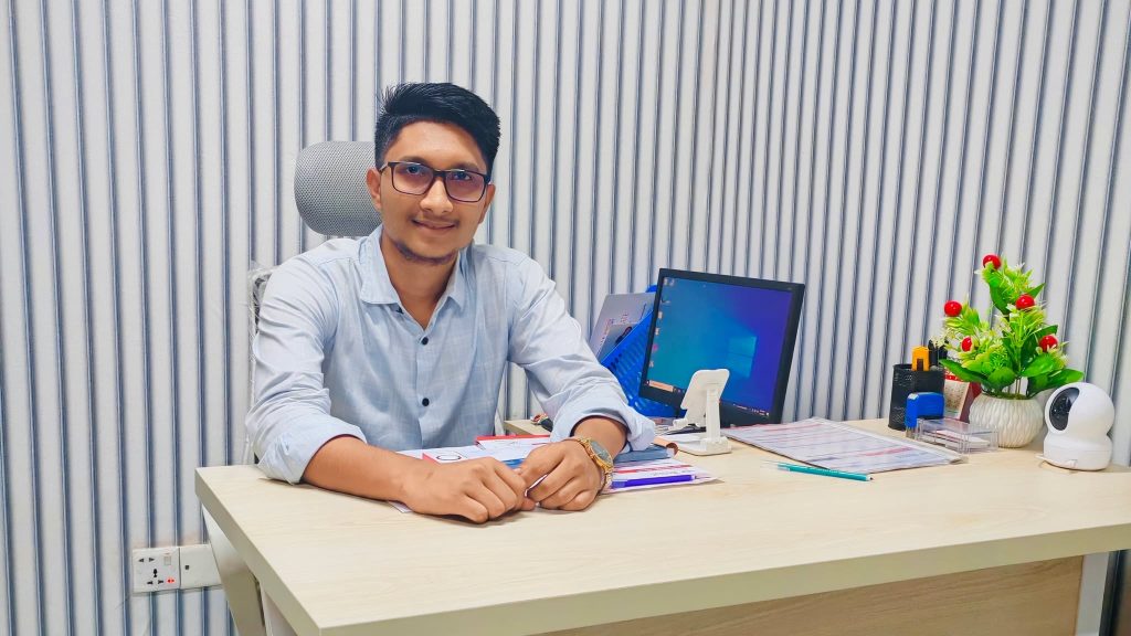 সাইবার ও ডিজিটাল নিরাপত্তায় আস্থা ও নির্ভরতার নাম আসাদুজ্জামান ফরাজী আসাদুজ্জামান ফরাজী