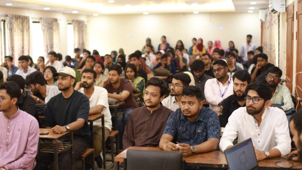 কুবিতে প্রথম জাতীয় বিতর্ক উৎসবের বিশ্ববিদ্যালয় পর্যায় সম্পন্ন InShot_20260418_013303121