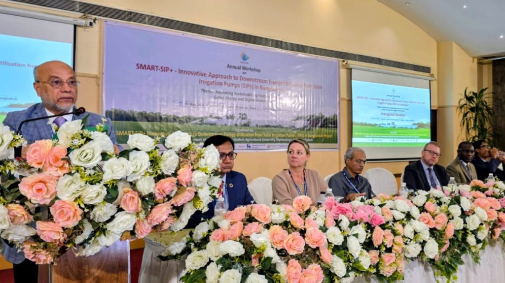পানি, শক্তি ও খাদ্য এই তিনটি বিষয় মানুষের জীবনধারণের প্রধান উপাদান : বাকৃবি উপাচার্য InShot_20260520_001156193