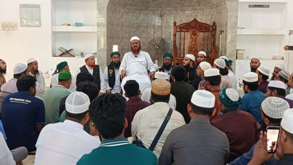 জুলাই শহীদদের স্মরণে কুবিতে ইসলামী ছাত্র আন্দোলনের দোয়া ও ইসলাহী ইজতেমা InShot_20260726_001707774