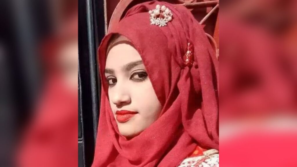 নুসরাত হত্যায় ২ জনের মৃত্যুদণ্ড বহাল, ৪ জনের যাবজ্জীবন নুসরাত হত্যায় ২ জনের মৃত্যুদণ্ড বহাল, ৪ জনের যাবজ্জীবন