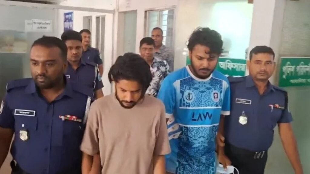 স্কুলছাত্রী অপহরণের ঘটনায় এনসিপি নেতাসহ গ্রেপ্তার ২ স্কুলছাত্রী অপহরণের ঘটনায় এনসিপি নেতাসহ গ্রেপ্তার ২