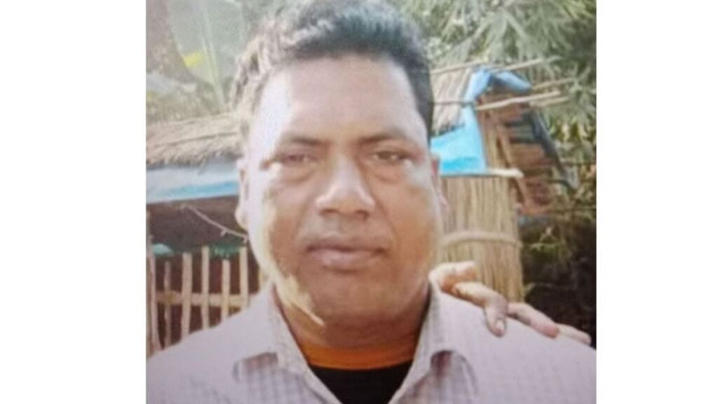 Monaem-Hossain-2609100552