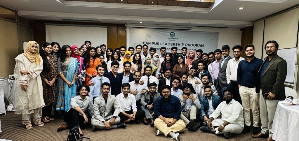 ক্যাম্পাস ও কর্পোরেটের সংযোগে ৫৪ বিশ্ববিদ্যলয়ের ৬৬ শিক্ষার্থী ক্যাম্পাস ও কর্পোরেটের সংযোগে ৫৪ বিশ্ববিদ্যলয়ের ৬৬ শিক্ষার্থী