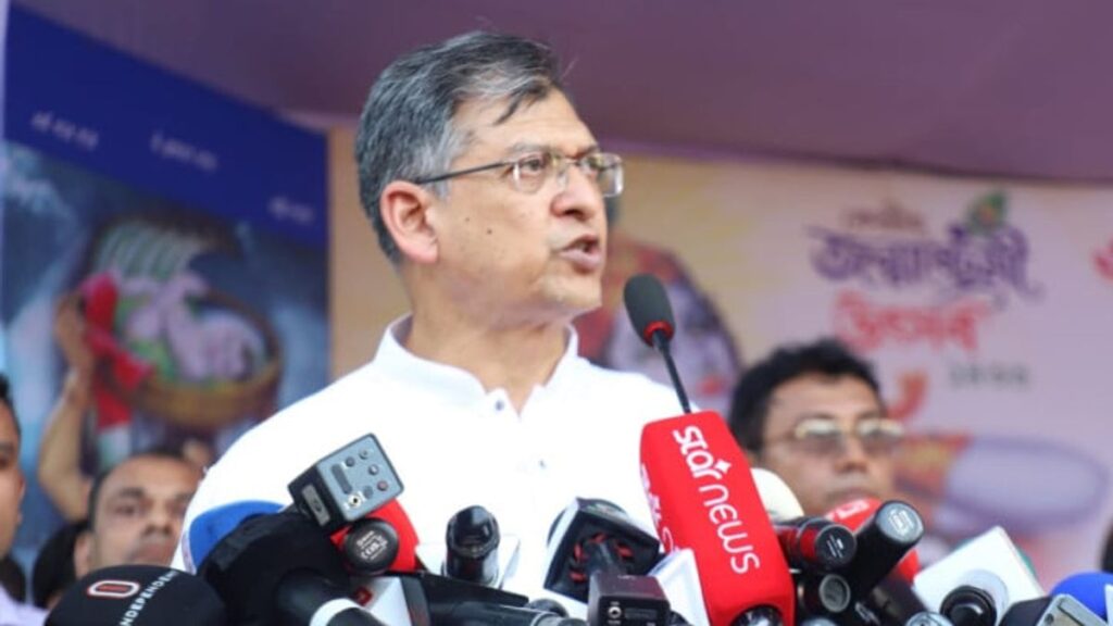 সংখ্যালঘু নয়, নাগরিক পরিচয়েই সবাই সমান অধিকার ভোগ করবে: স্বরাষ্ট্রমন্ত্রী home-minister-492026-2609041536