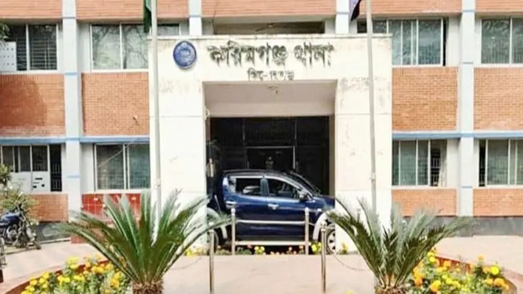 হাওরে মাছ ধরতে গিয়ে বজ্রপাতে চাচা-ভাতিজার মৃত্যু kishor-20260912133743
