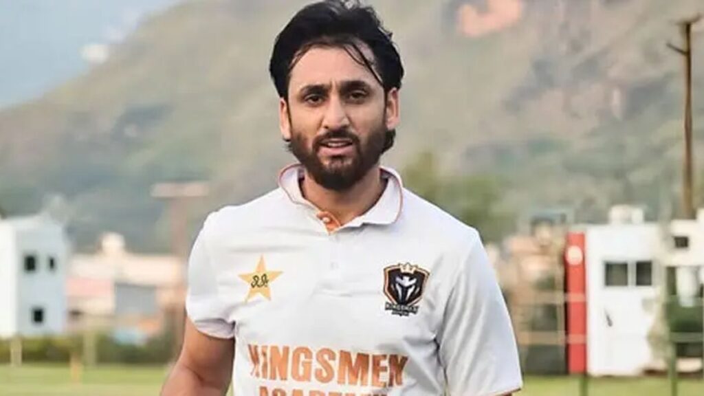 দল থেকে বাদ পড়েই ট্রিপল সেঞ্চুরি দিয়ে জবাব পাকিস্তানি তারকার salman-20260913221857