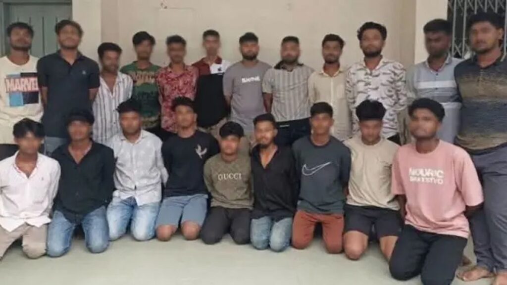 মিছিলের প্রস্তুতি, ৩ মাইক্রোবাসসহ আ’লীগের ৩১ নেতাকর্মী আটক untitled-design-2-20260916005447