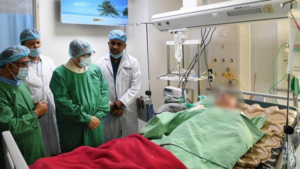 মিরসরাইয়ে স্টিল কারখানায় দগ্ধ হয়ে চীনা প্রকৌশলীসহ ৩ জনের মৃত্যু Amardesh_China-8235fd.og-image-0ace4c
