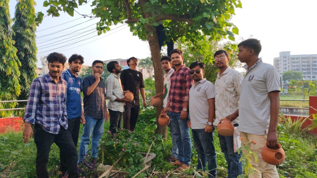 পাবিপ্রবিতে পাখিদের নিরাপদ আবাসস্থল তৈরি করলেন ছাত্রদল নেতা