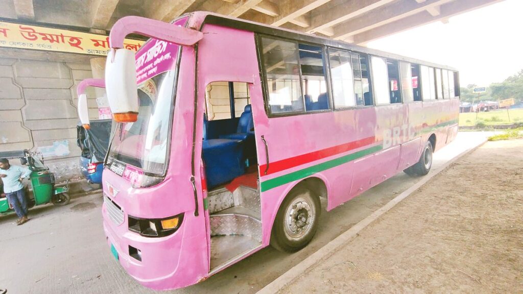 মহিলা বাসে যাত্রী নেই, মাসে লোকসান ৩ লাখ barts-mhl-bs-srbhs