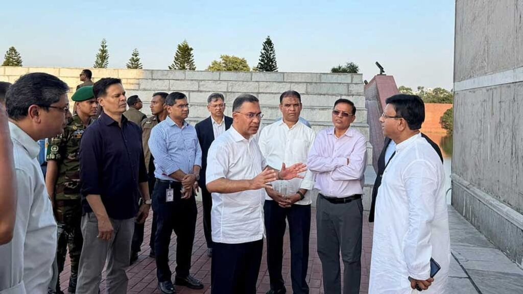 সংসদ ভবন প্রাঙ্গণ পরিচ্ছন্ন ও সংস্কারের নির্দেশ প্রধানমন্ত্রীর pm-parliament-building-151026